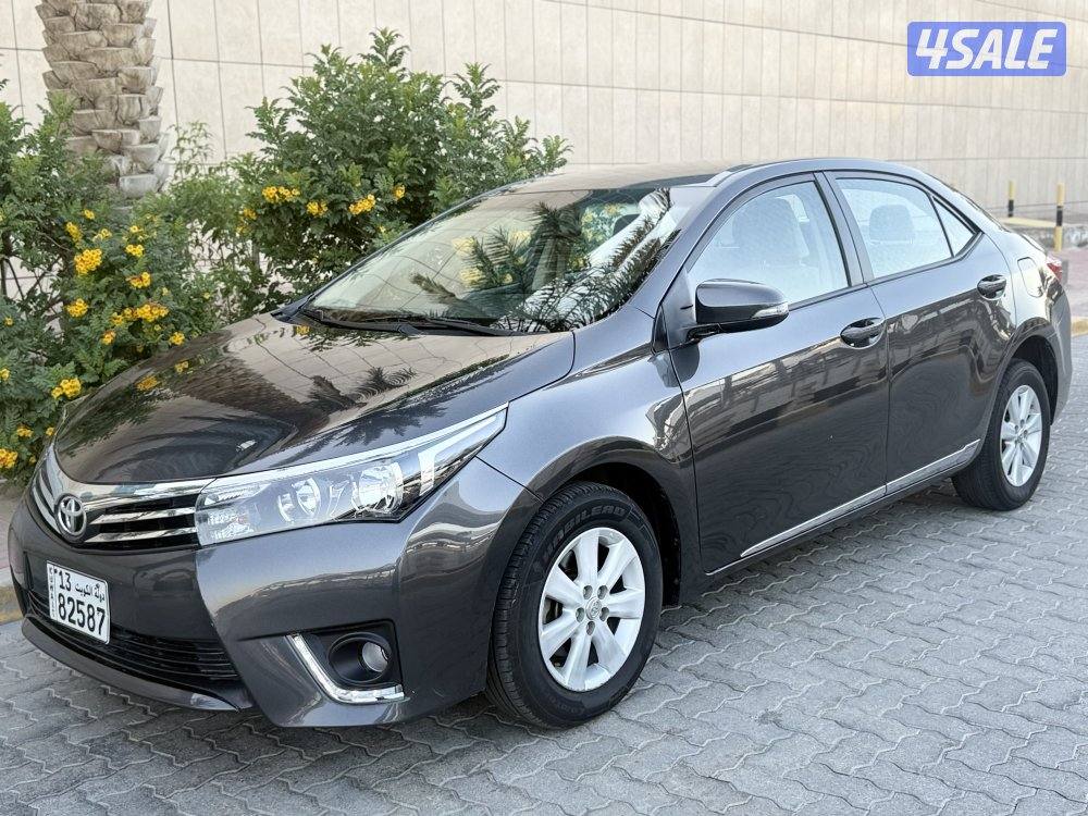 للبيع كورولا موديل 2015 عداد 1602