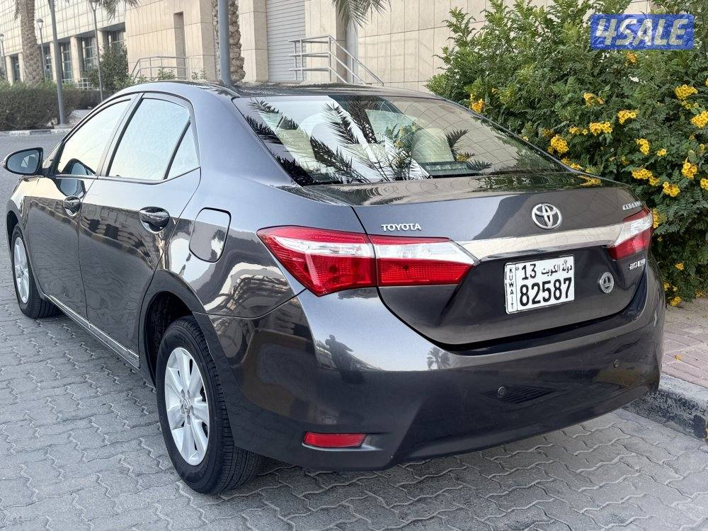 للبيع كورولا موديل 2015 عداد 1604