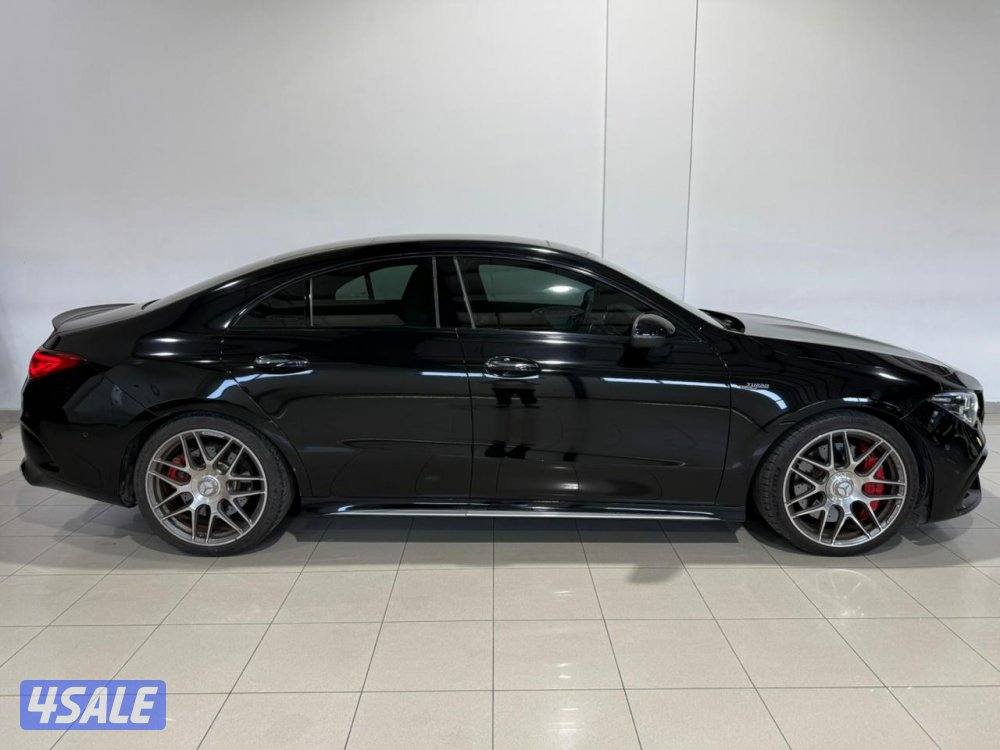 Mercedes-Benz CLA 45S AMG Std0