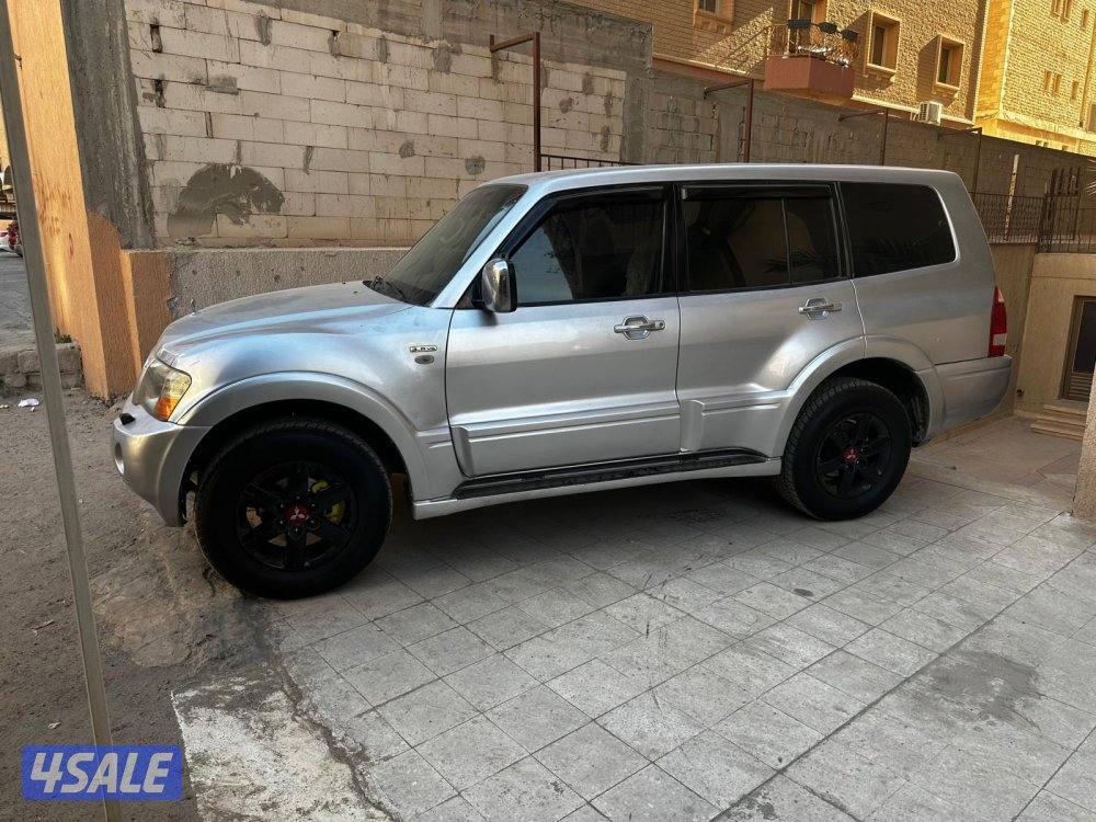 2005 Mitsubishi Pajerp for sale0