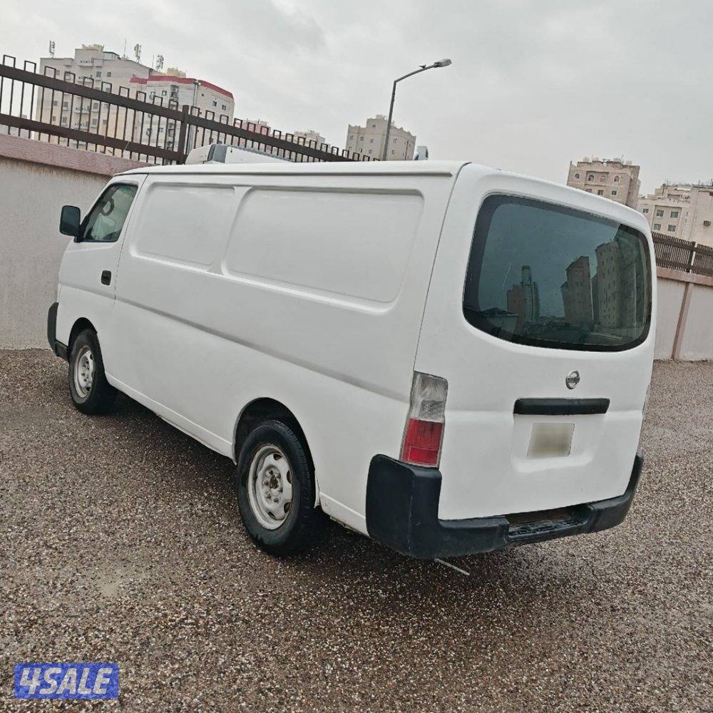 للبيع باص نيسان3