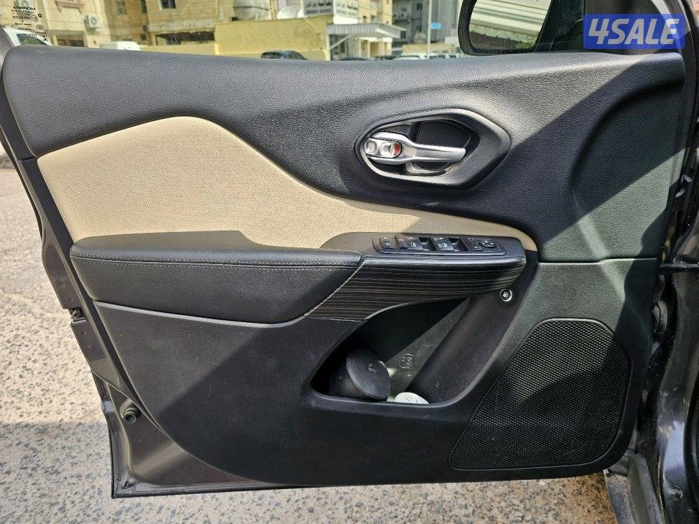 Jeep longitude 20157