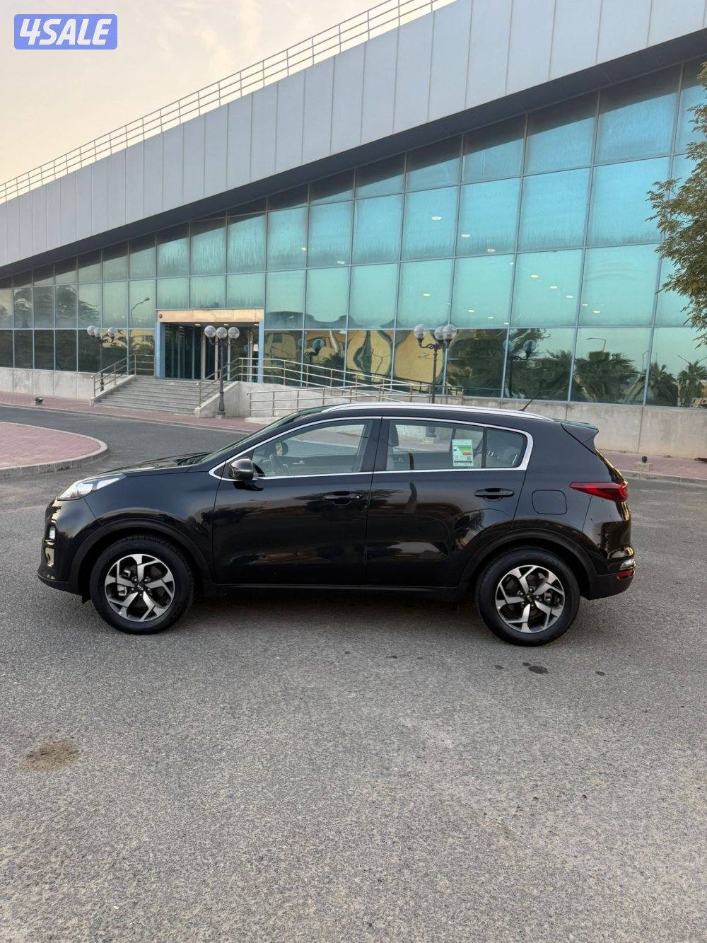 سبورتاج 2020 ماشي 100 الف سيرفيس منتظم شرط الفحص والنظافه0