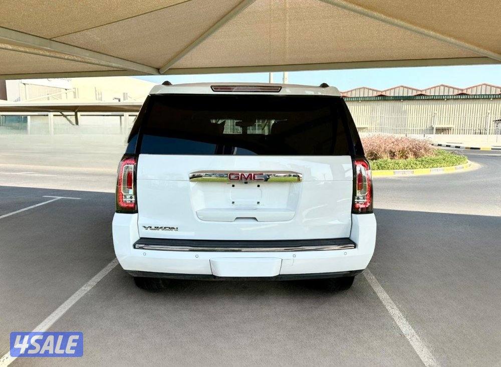 يوكن جي ام سي دينالي- الموديل :2016  العداد : 1525