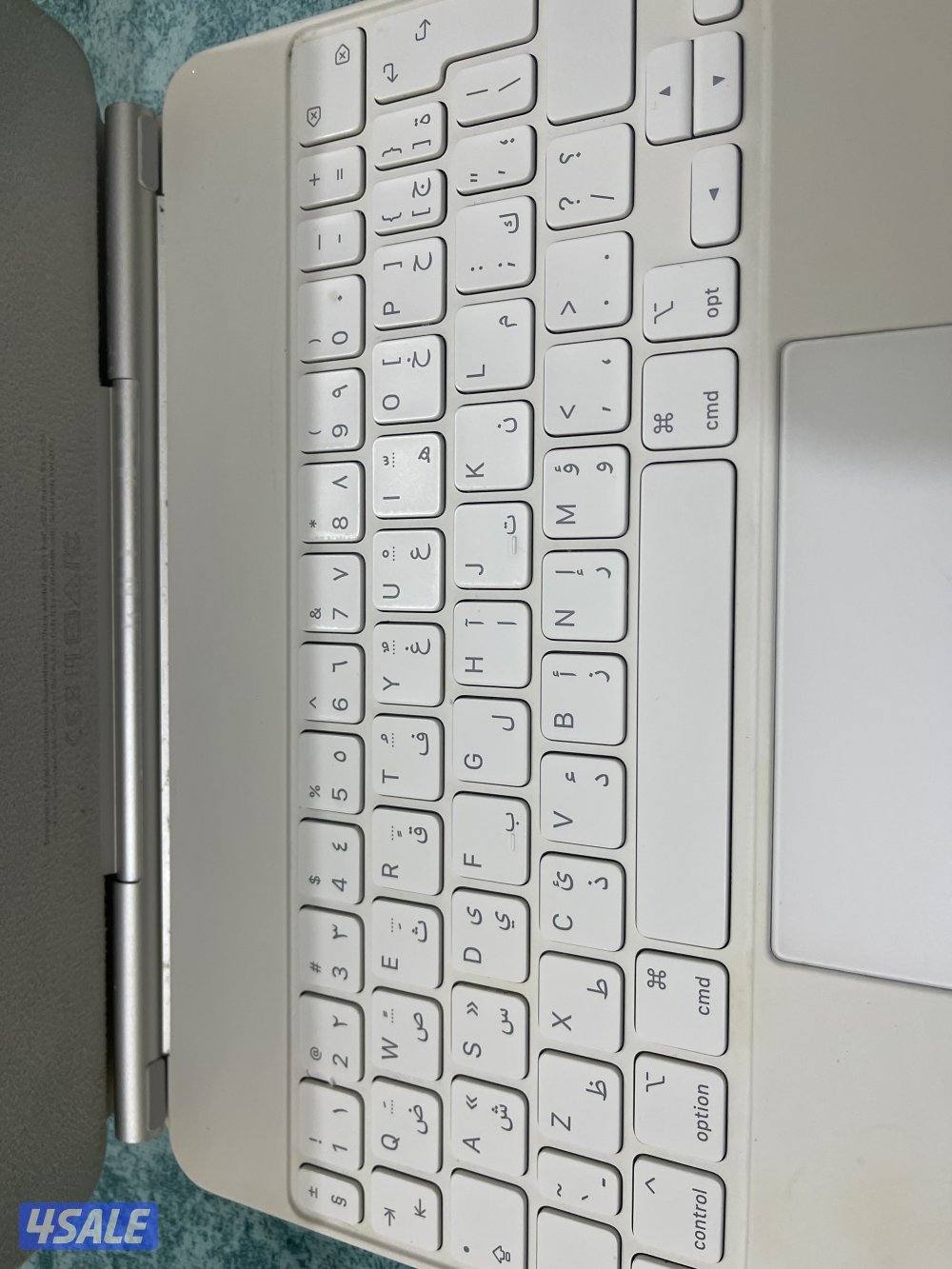 كيبورد ابل ماجيك الاصلي 11 بوصة نظيف وشغال تمام ما فيه شي2
