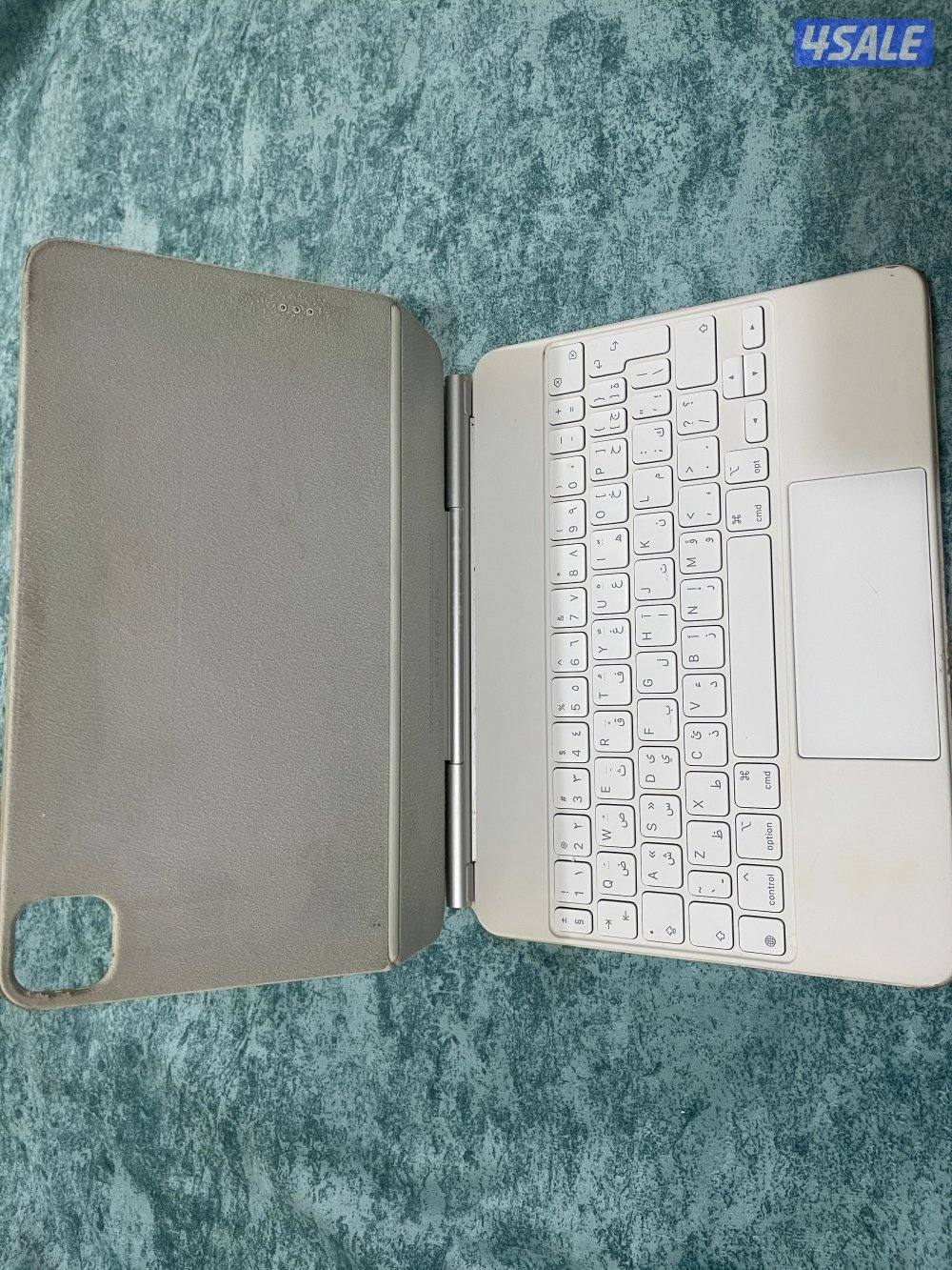 كيبورد ابل ماجيك الاصلي 11 بوصة نظيف وشغال تمام ما فيه شي7