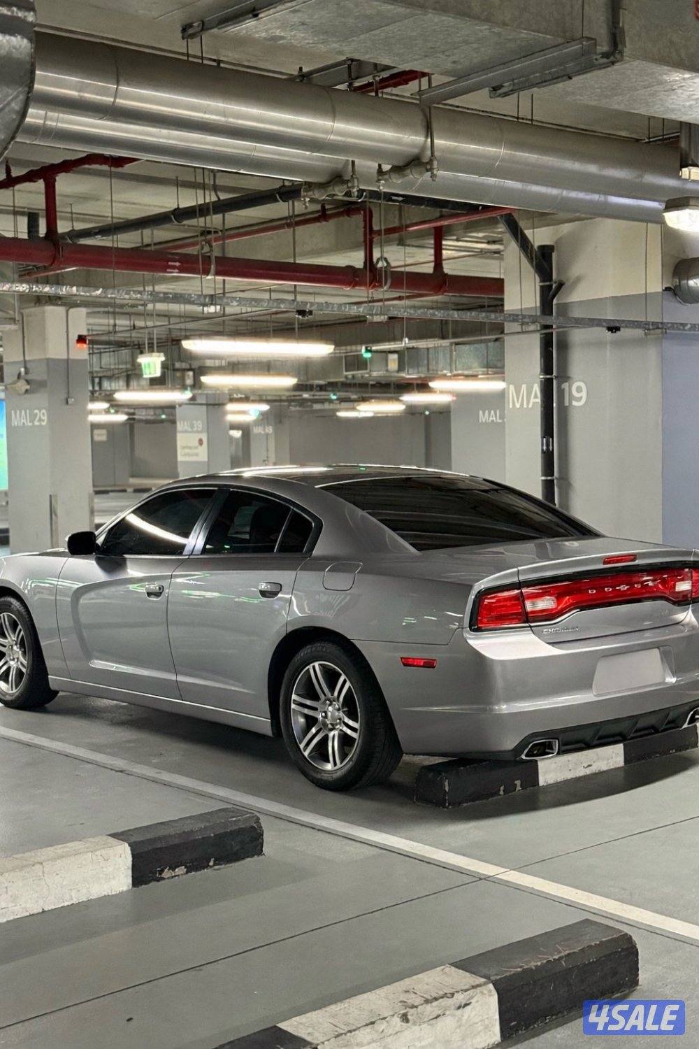 دودج تشارجر 2013 شرط الفحص صبغ الوكالة وارد الملا ٦ سلندر1