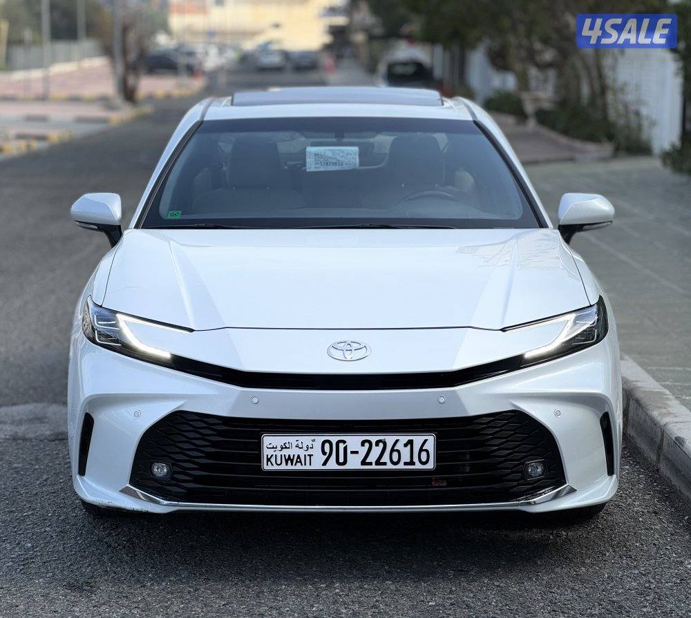 تويوتا كامري GL موديل 2025 عداد 31 تحت الكفالة الساير صبغ وكالة1