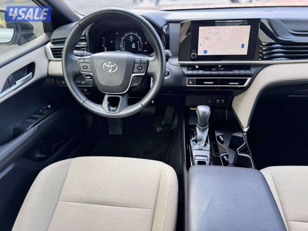 تويوتا كامري GL موديل 2025 عداد 31 تحت الكفالة الساير صبغ وكالة9