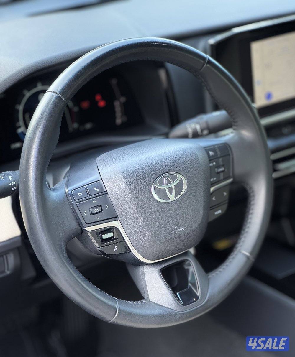 تويوتا كامري GL موديل 2025 عداد 31 تحت الكفالة الساير صبغ وكالة11