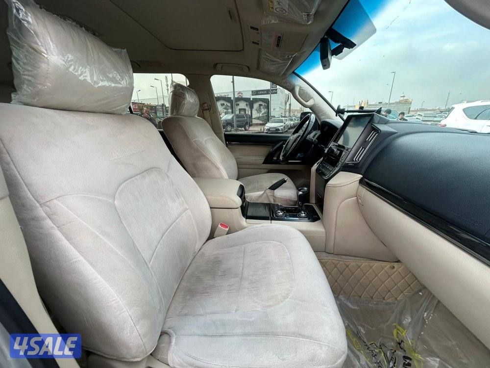 لاند كروزر GX.R-قراند تورينق .V8 موديل 2021 ماشى 196.000 k.m5