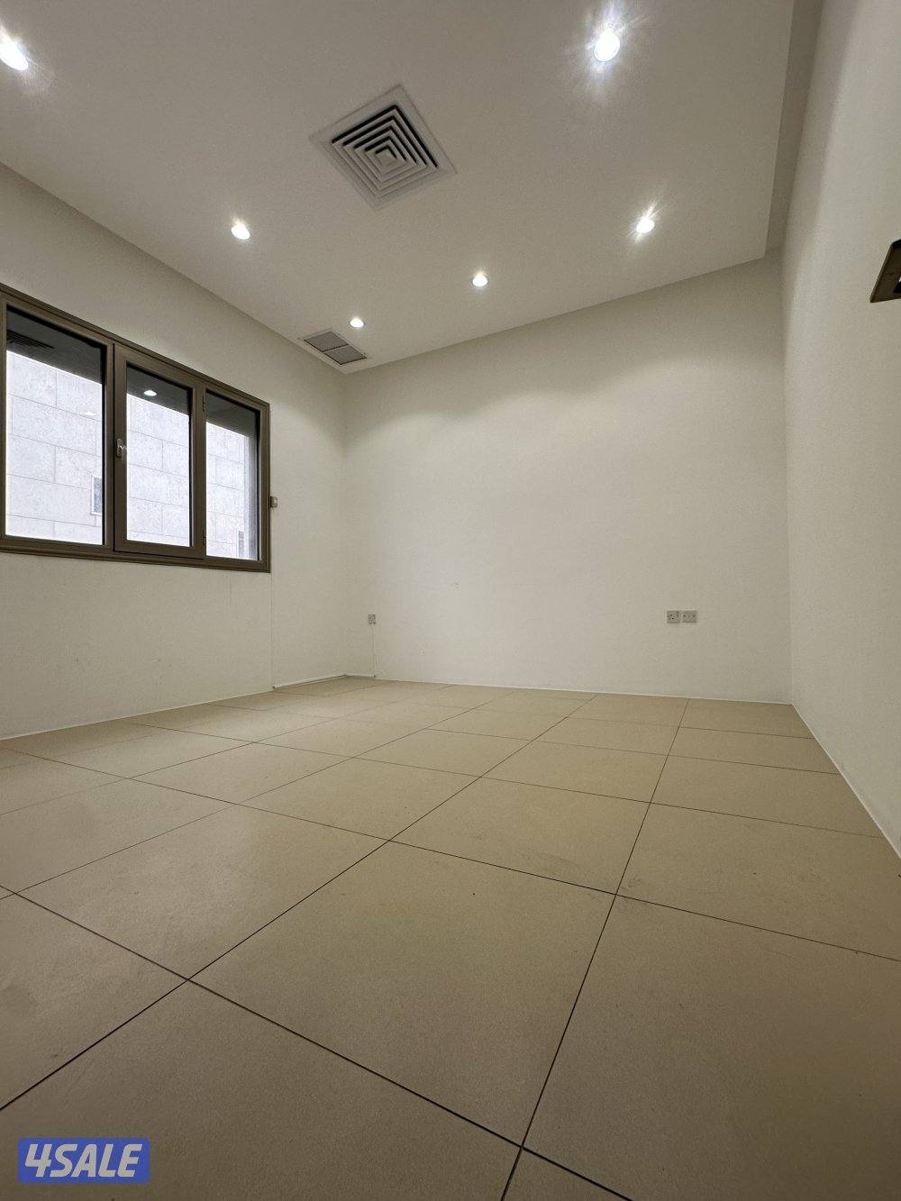 شقة في الرميثية مساحة ١٢٥ متر2