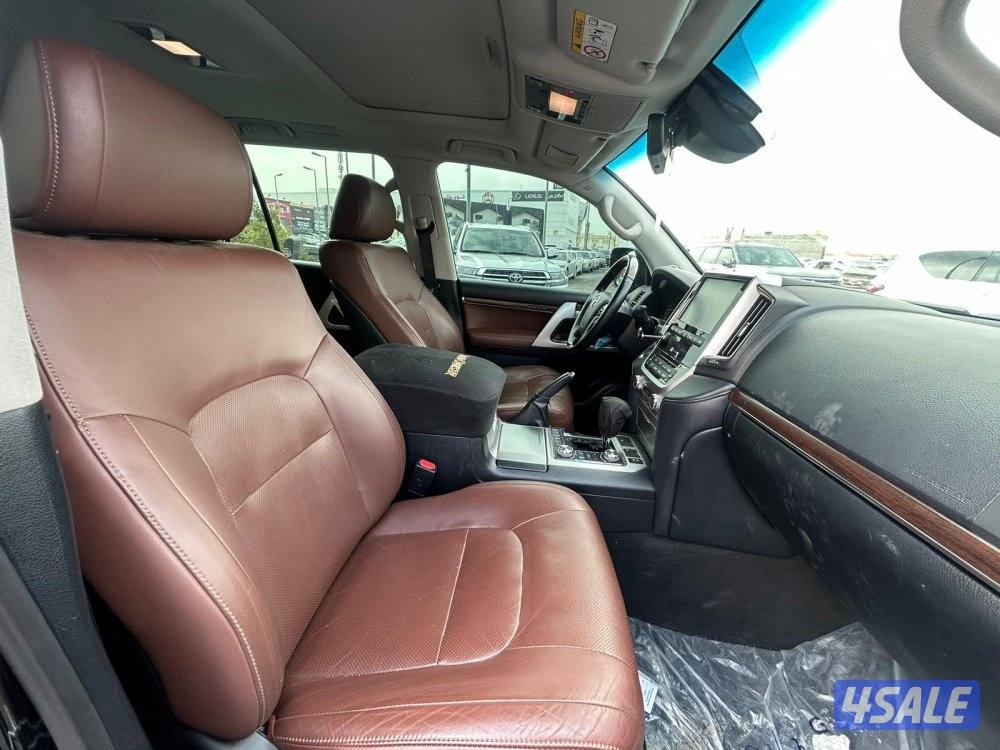 لاند كروزر VX.R -V8 5.7  موديل 2019 ماشى 266.000 k.m  وارد الساير .5