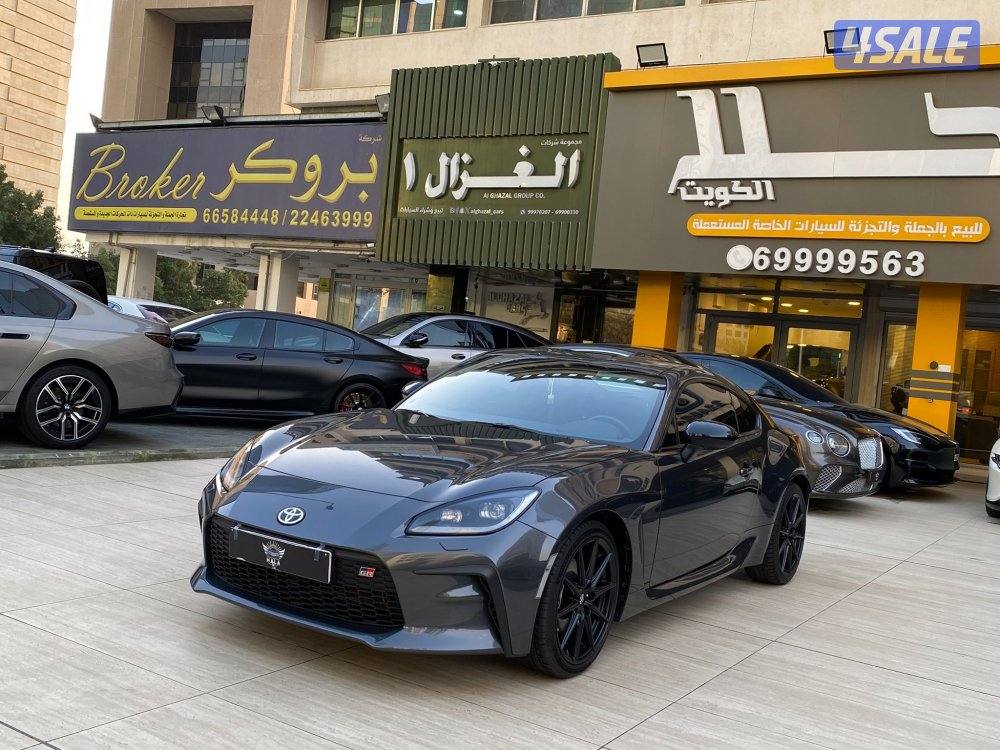 تويوتا GR86 موديل 2024 عداد 39 الف كيلو فقط تحت الكفاله صبغ الوكاله0