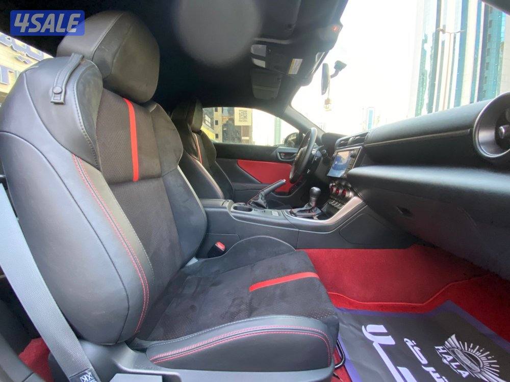 تويوتا GR86 موديل 2024 عداد 39 الف كيلو فقط تحت الكفاله صبغ الوكاله6