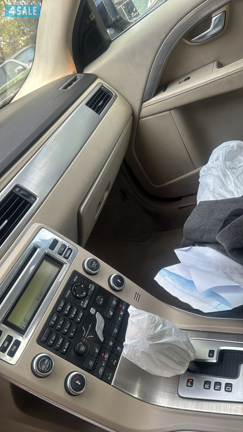 للبيع فولفوS8 موديل 20113