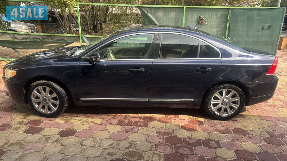 للبيع فولفوS8 موديل 20114