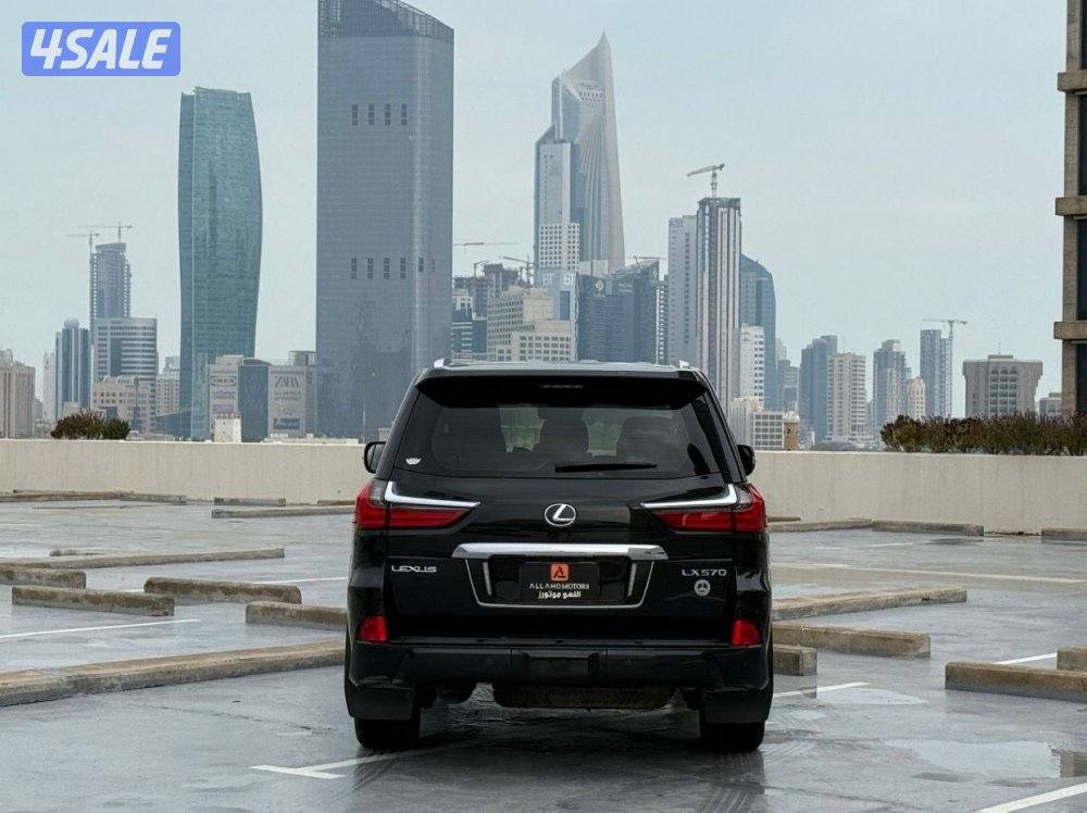 لكزسLX570 الدرجه الاولى موديل2019 عداد88الف وارد الساير سيرفس منتظم3