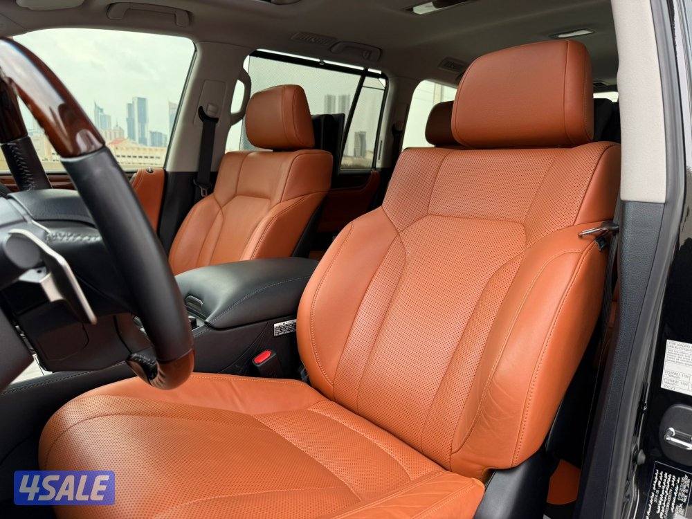 لكزسLX570 الدرجه الاولى موديل2019 عداد88الف وارد الساير سيرفس منتظم7