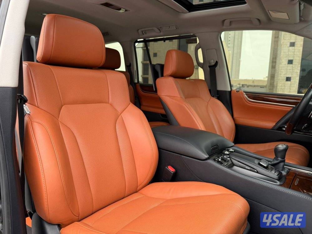 لكزسLX570 الدرجه الاولى موديل2019 عداد88الف وارد الساير سيرفس منتظم8