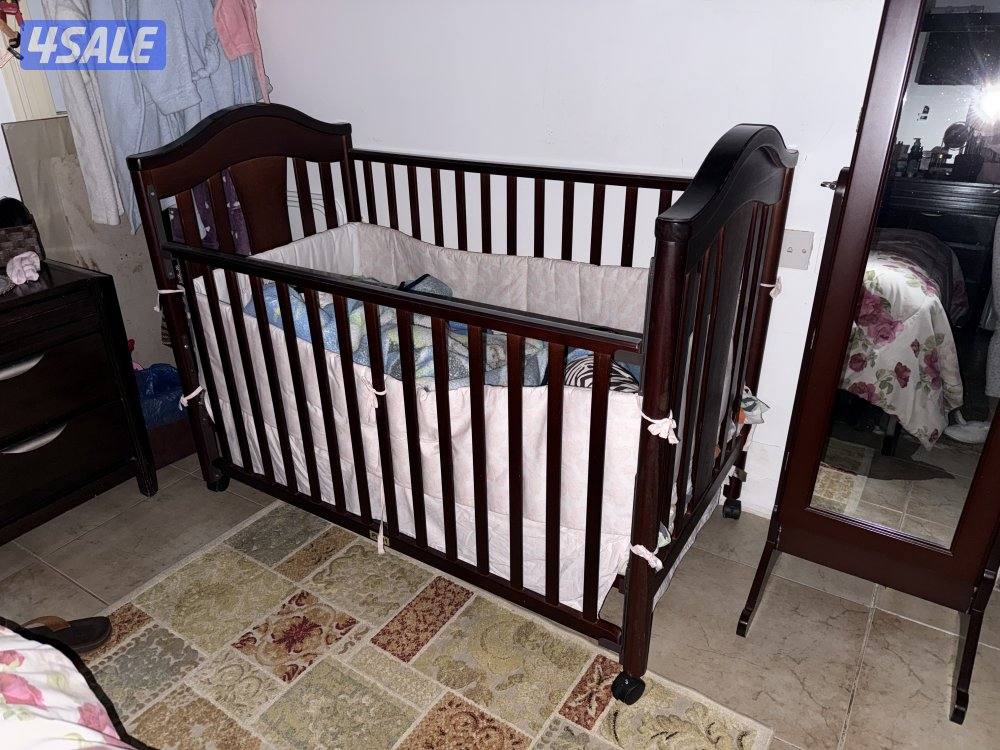 Baby crib home center0