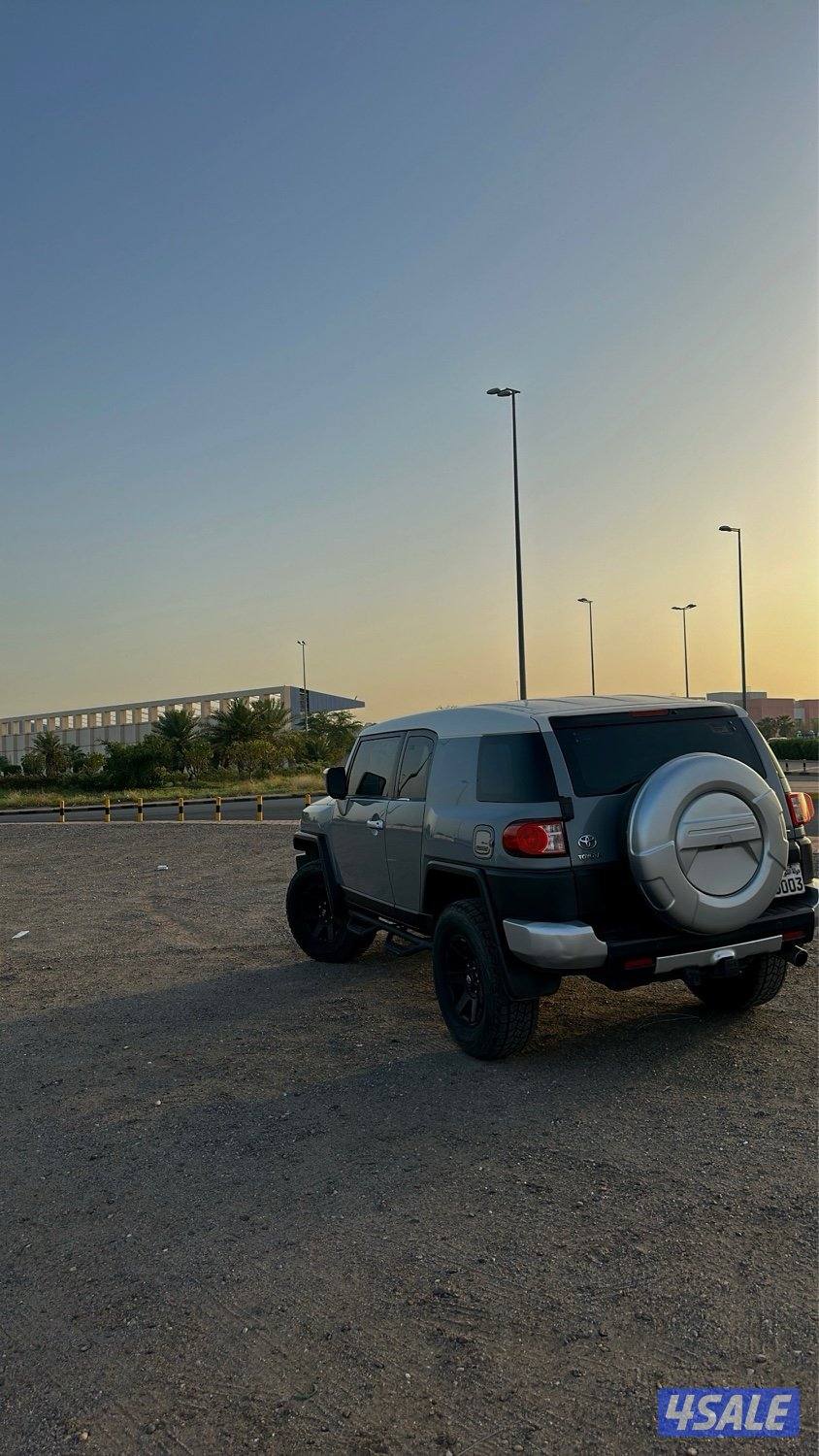 للبيع اف جي كروزر موديل 2016 ماشي 270 شرط الفحص قير مكينة شاصي4