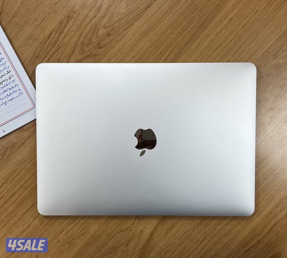 Macbook Pro M1 (2020)0