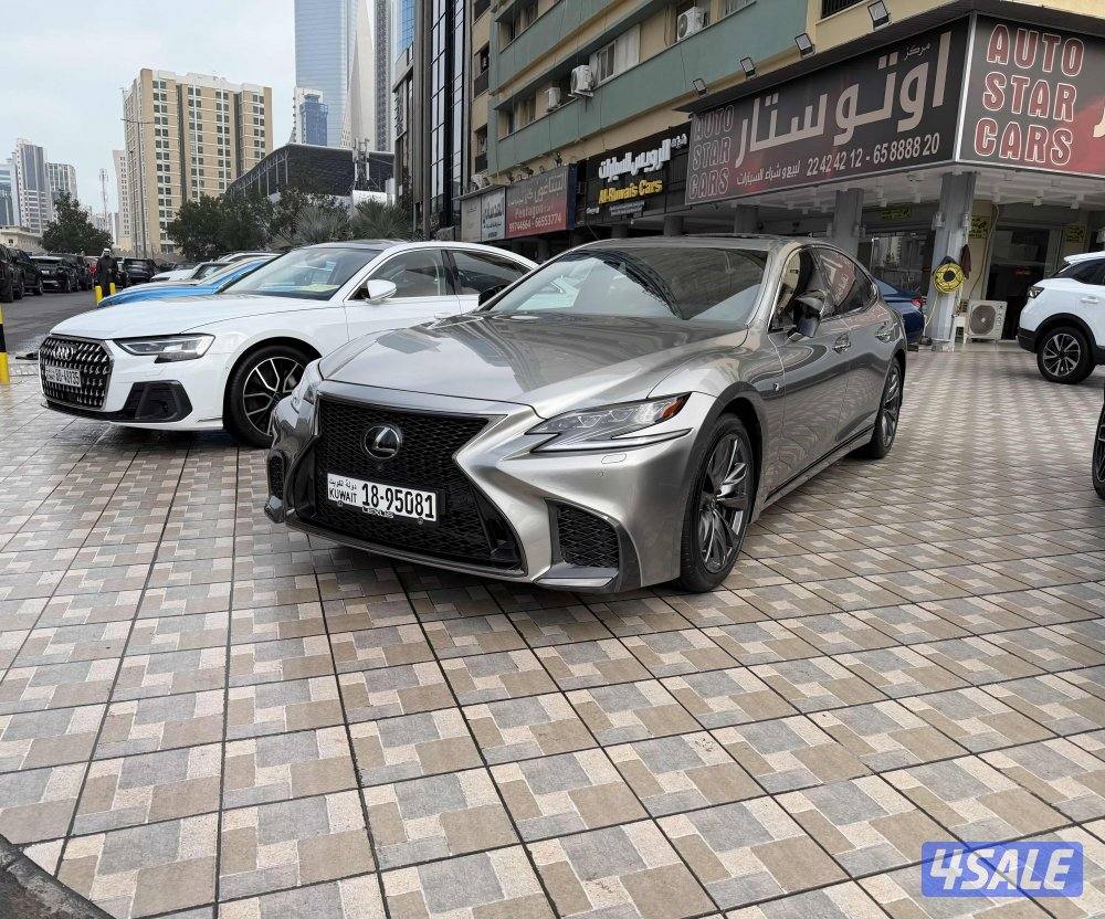 لكزس LS500 موديل 2019 عداد84 الف كامل المواصفات سيرفيس منتظم صبغ وكالة0