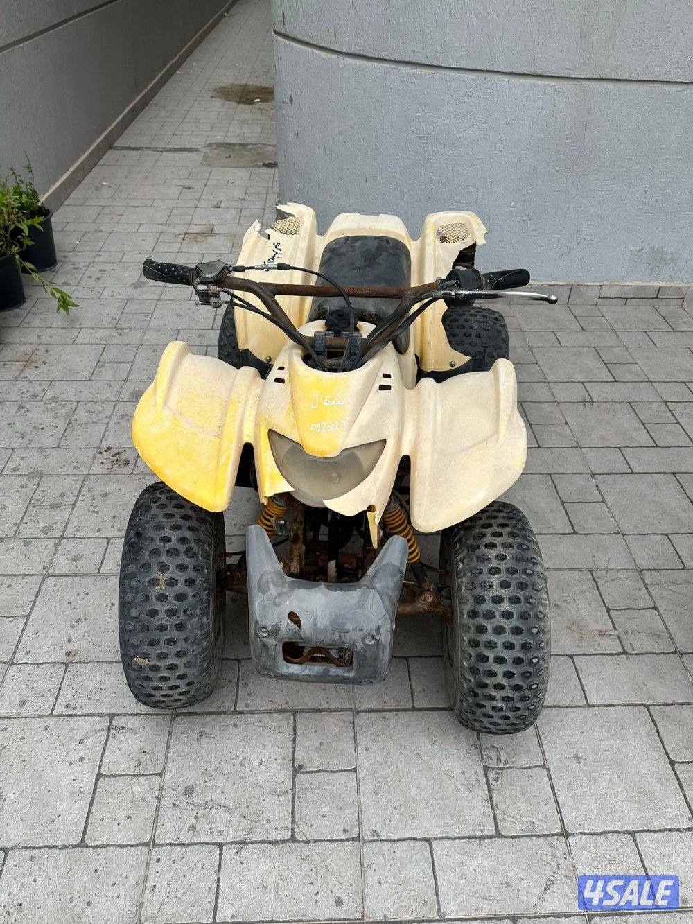 للبيع بقي عميري حجم ميه2