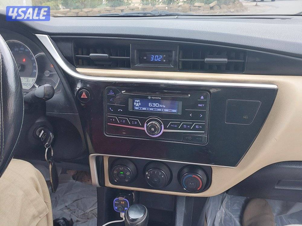 Corola 2018 Good condition14