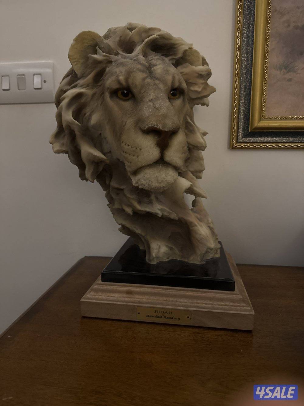 Lion Sculpture0