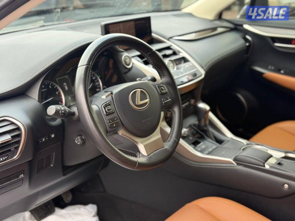 لكزس بحالة جداً طيبه 2019 وشرط الفحص كامل4