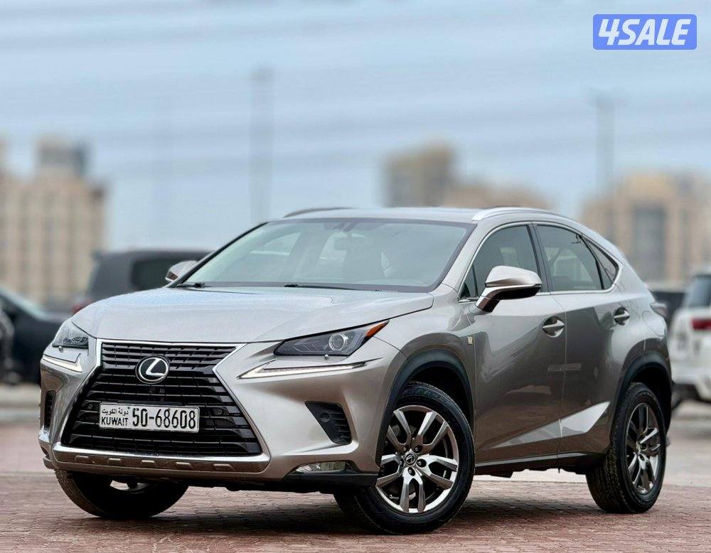 لكزس بحالة جداً طيبه 2019 وشرط الفحص كامل3