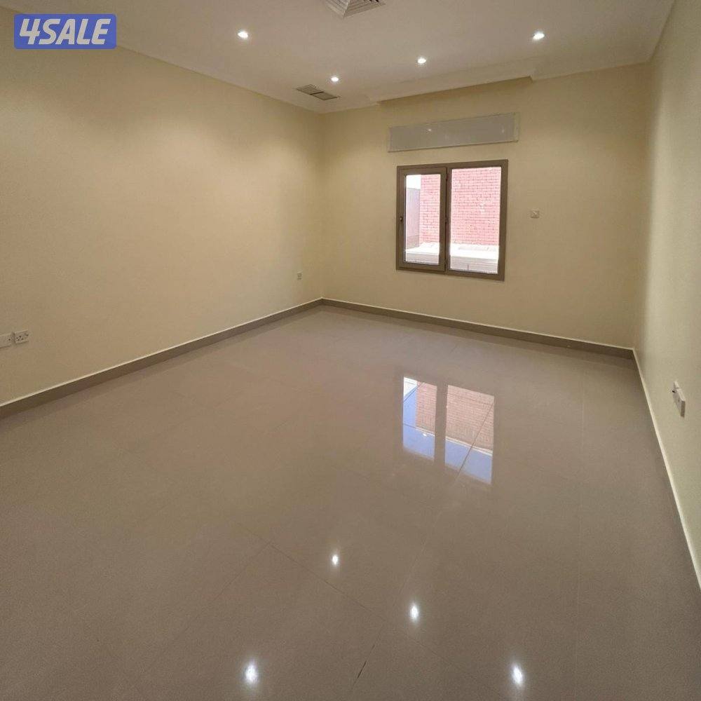 دور كامل سكني للإيجار في الروضة3