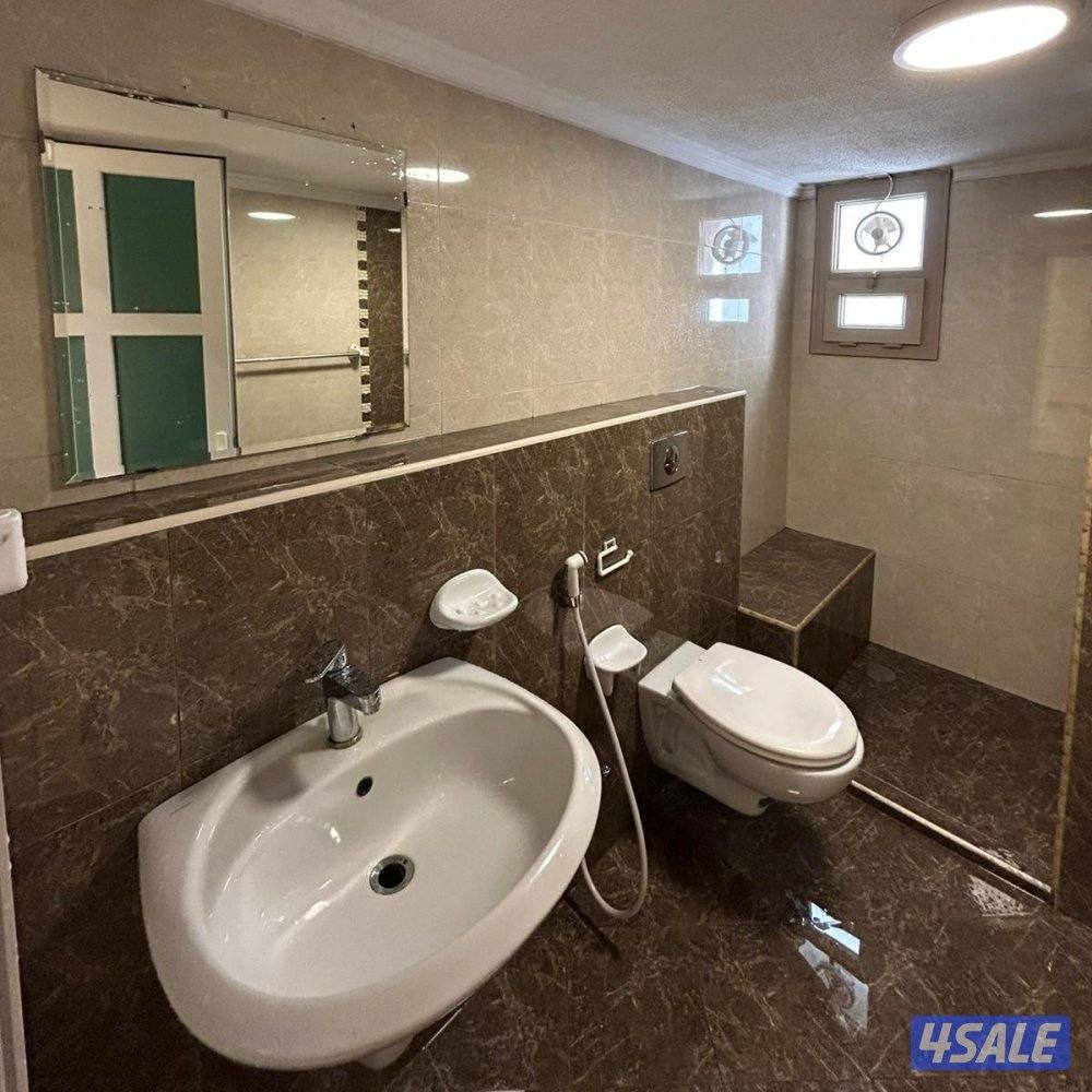 دور كامل سكني للإيجار في الروضة6