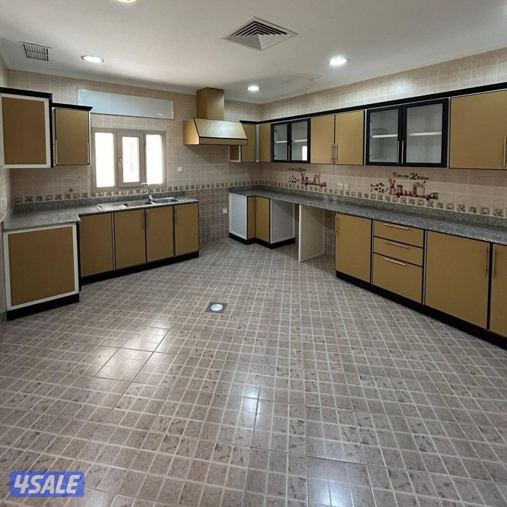 دور كامل سكني للإيجار في الروضة5