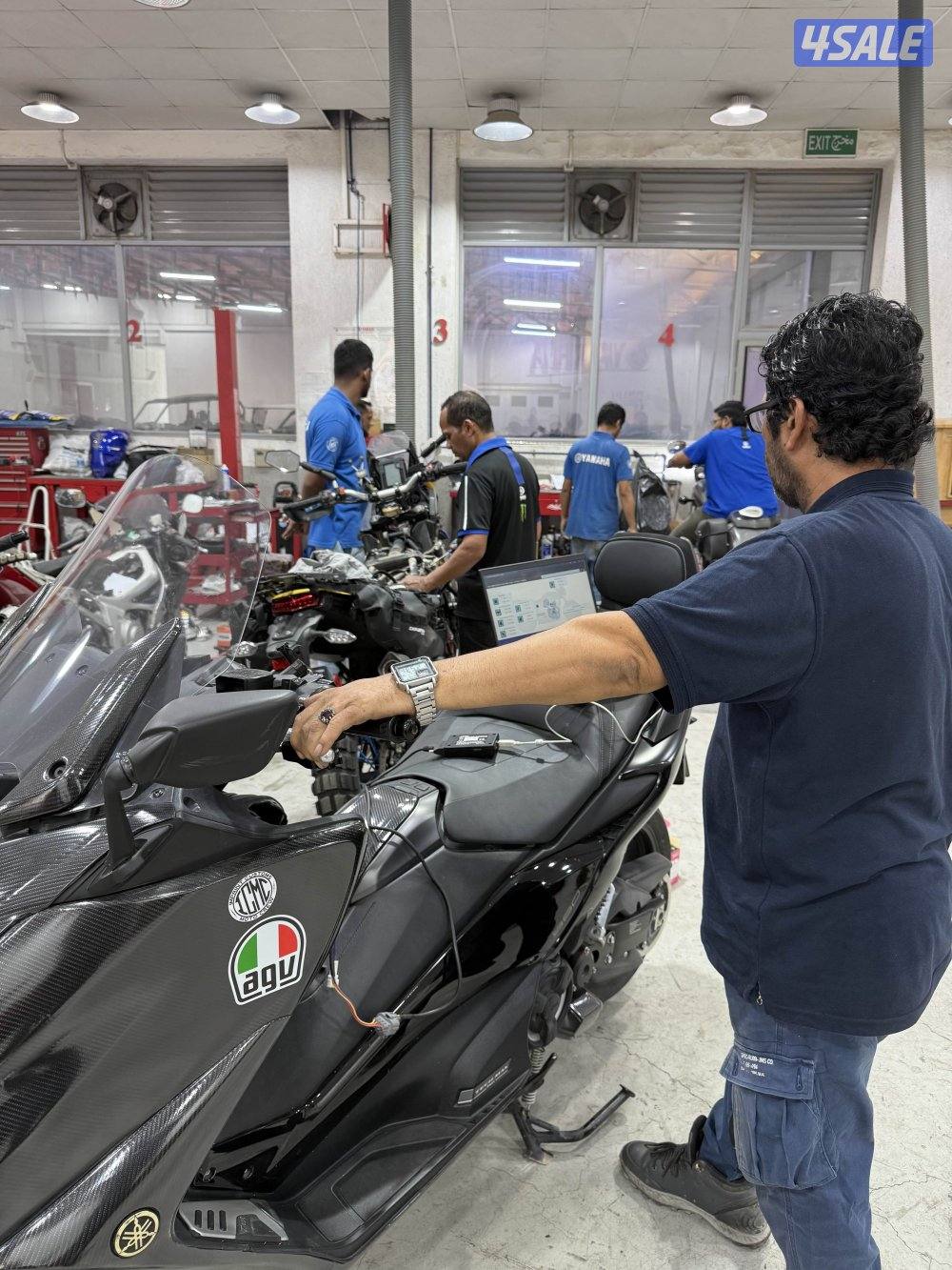 YAMAHA T MAX MODEL 20203