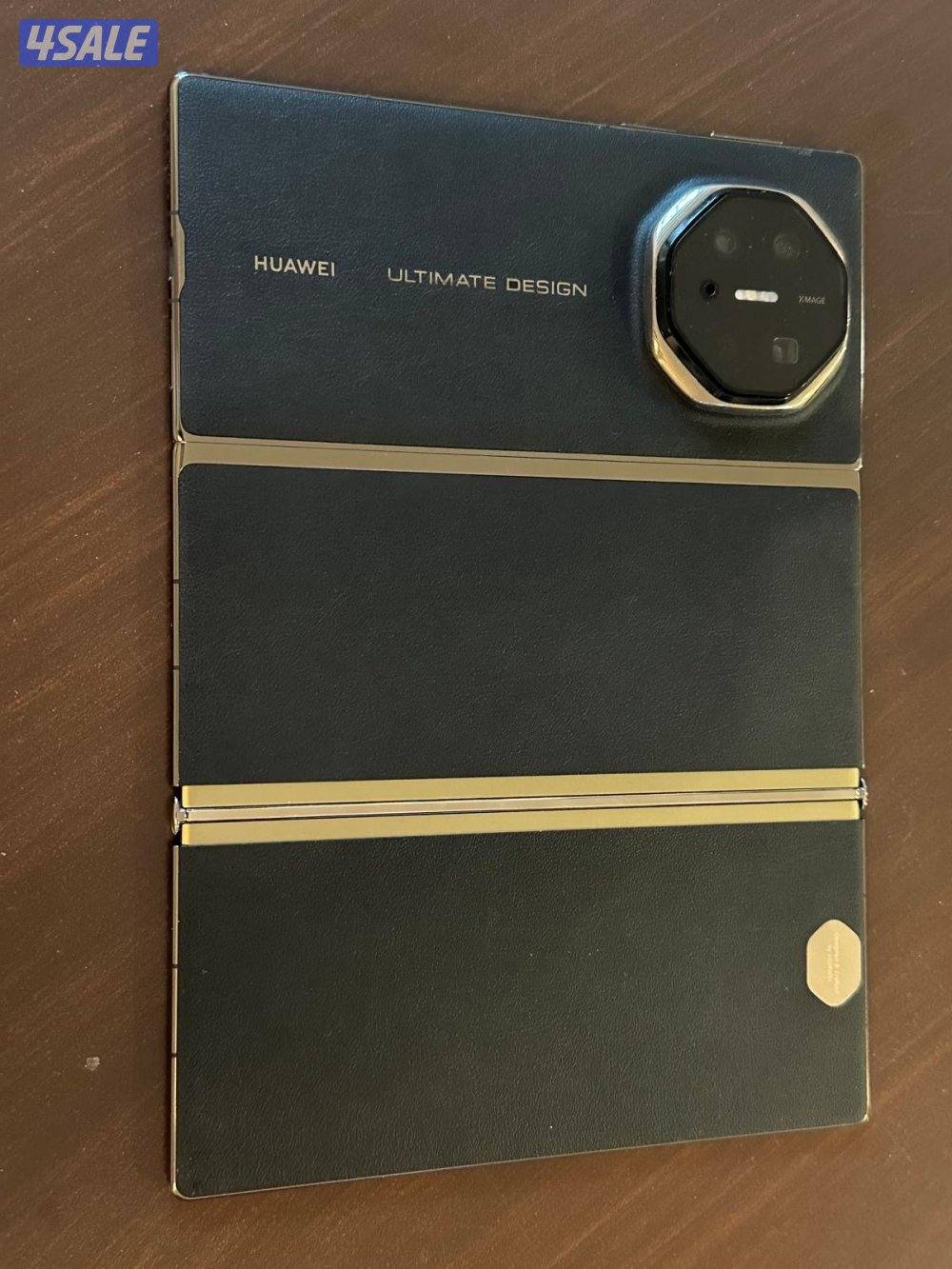 للبيع Huawei Mate XT Ultimate Design (Black) 1TB0
