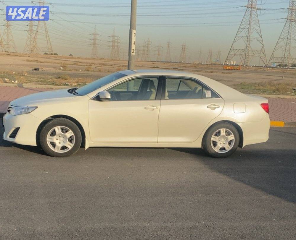 للبيع كامري موديل 2013 ماشي 220 الموتر صدفي السعر النهائي 12501