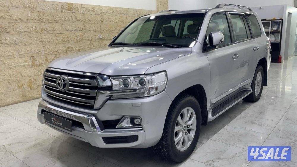 للبيع لاند كروزر 2018  عداد 2721