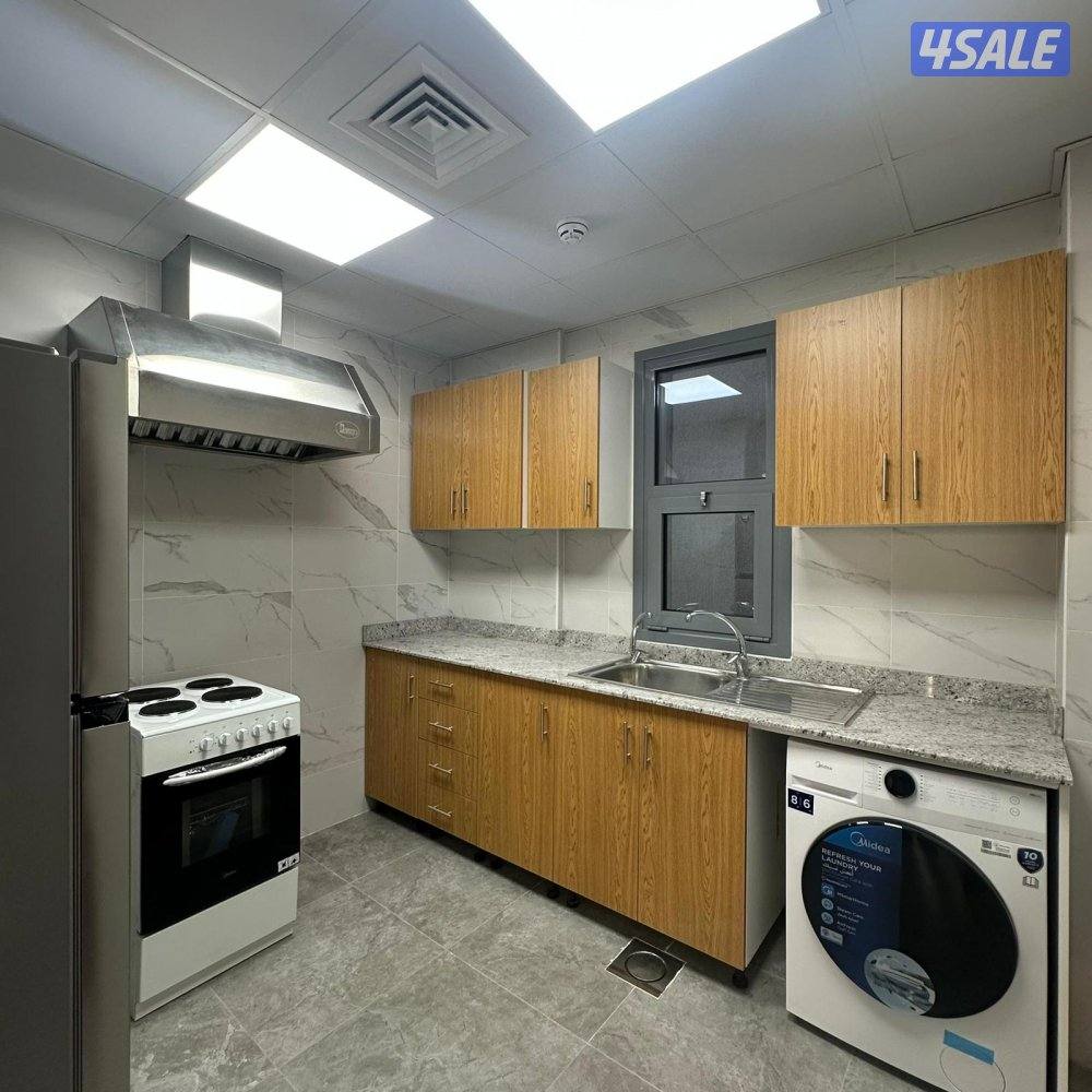 شقة إطلالة بحرية أول ساكن للإيجار في بنيد القار3