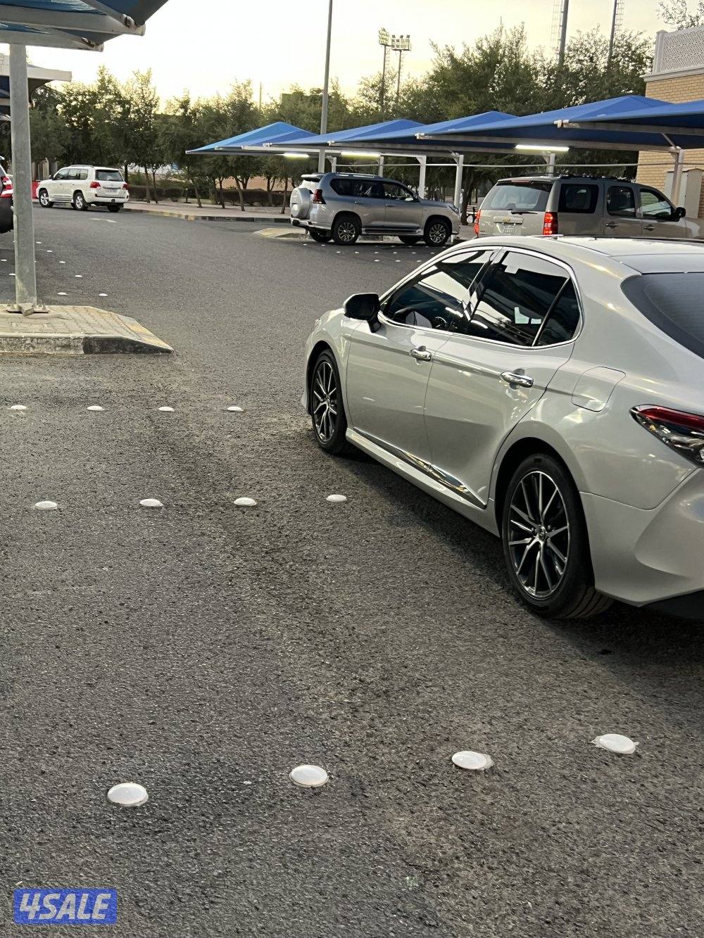 كامري ليمتد سته سلندر V6 اعلي درجه9