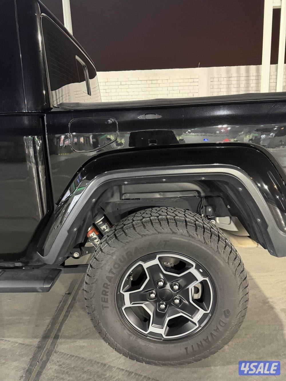 Gladiator sand runner 20214