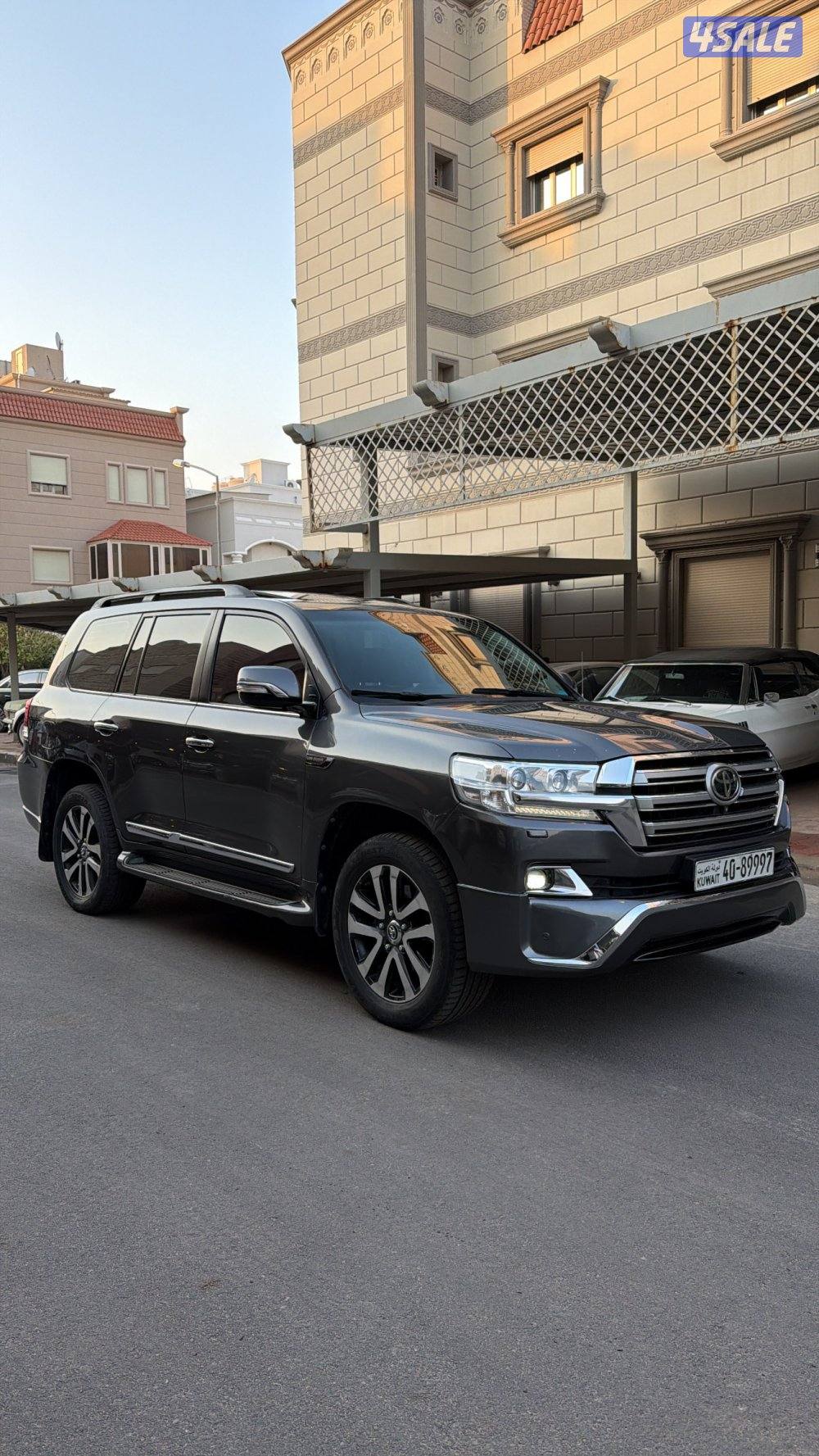 للبيع لاندكروز 20171