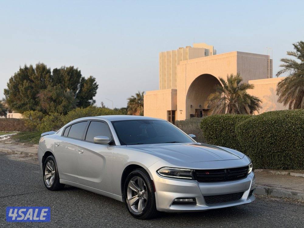 شارجر موديل 2020 عداد قليل 93 الف Km بحالة الوكاله نقبل تثمين وبدل2