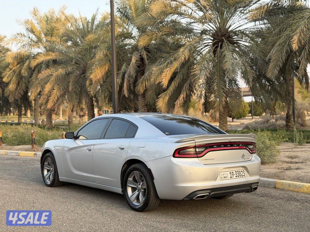 شارجر موديل 2020 عداد قليل 93 الف Km بحالة الوكاله نقبل تثمين وبدل3