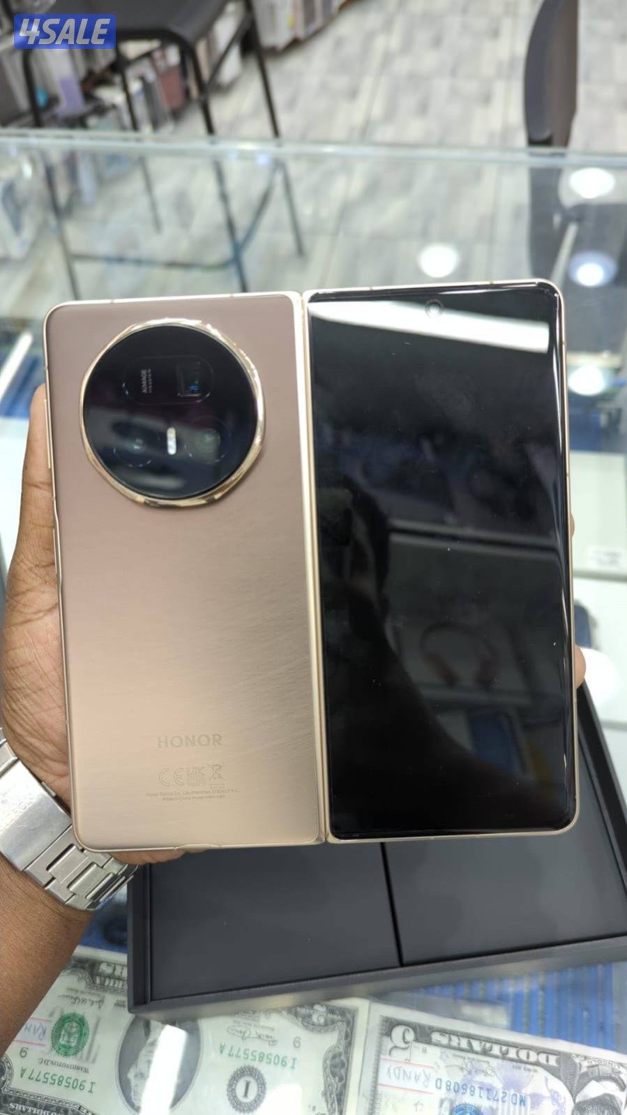 Honor  magic v5  gold 512 gb1