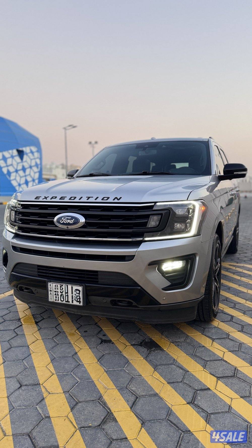 فورد اكسبديشن ليميتد ستيلث بلاك اوت اعلى درجه1