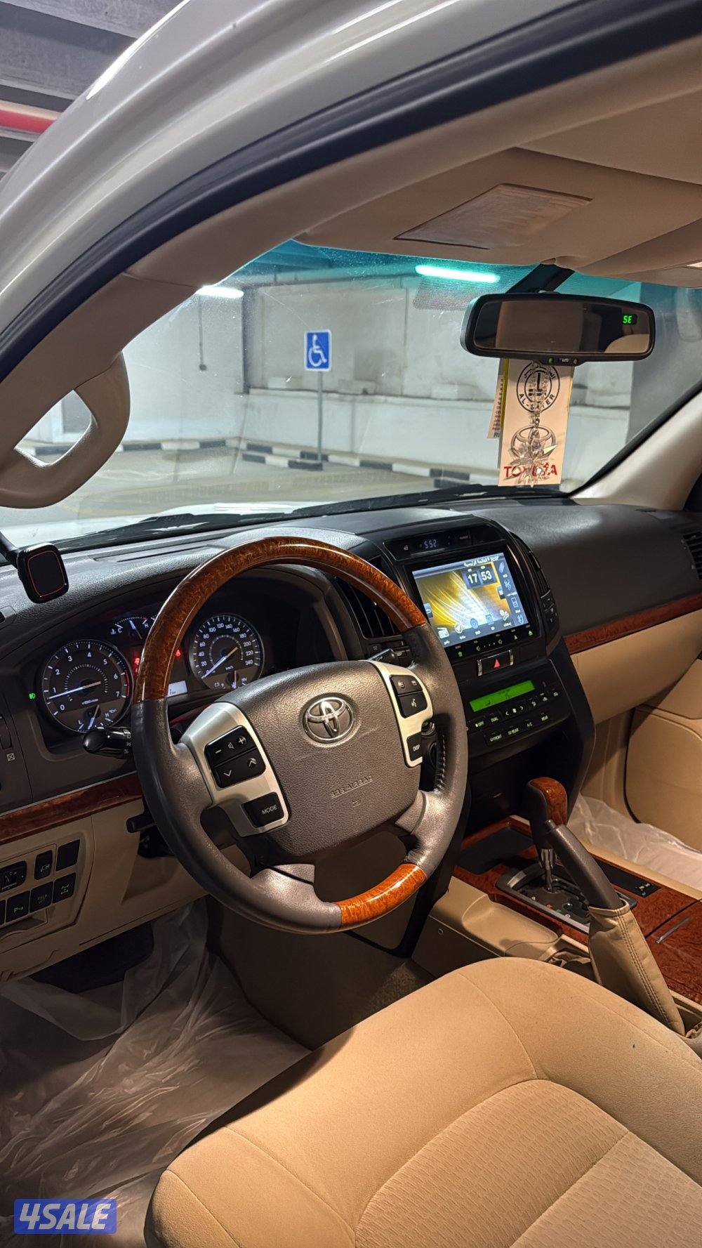 لاندكروزر 20150