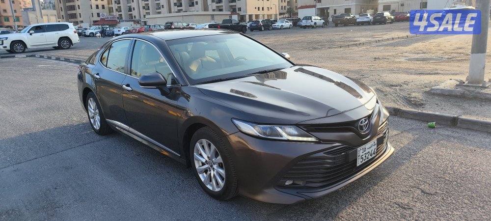 2019 كامري GLE بحالة ممتازة ممشى 100000 استعمال خفيف9